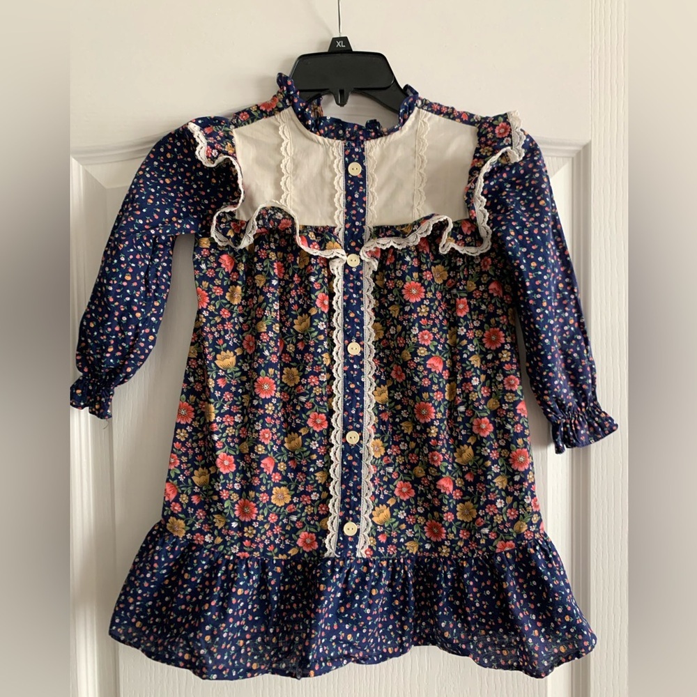 VINTAGE 80s ruffle dress size 6